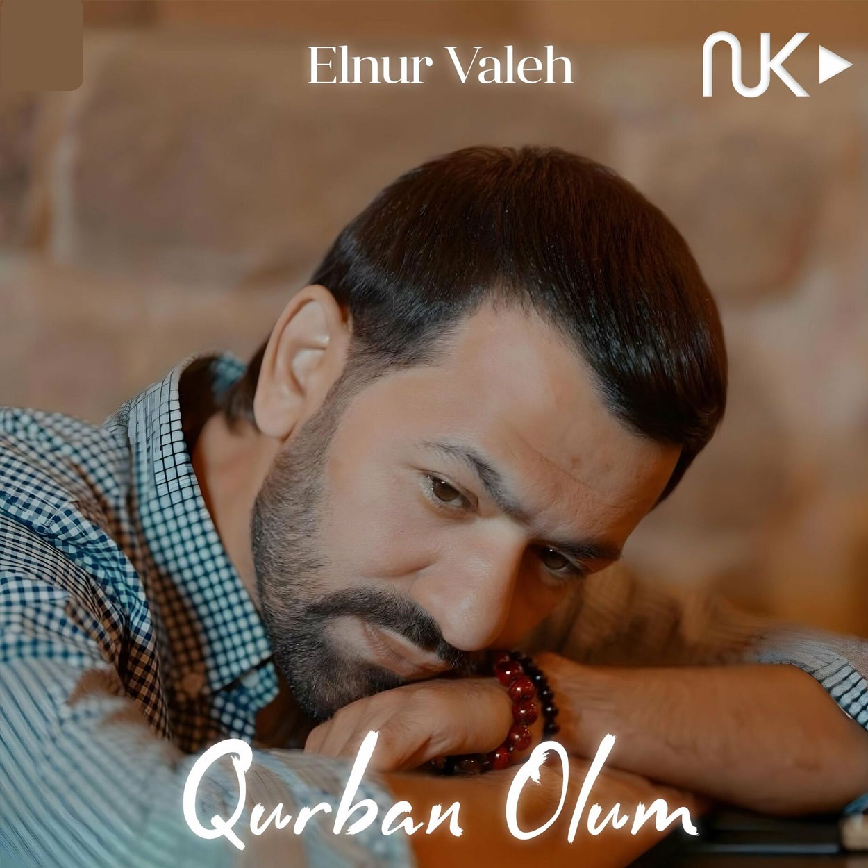 دانلود آهنگ Elnur Valeh Qurban Olum